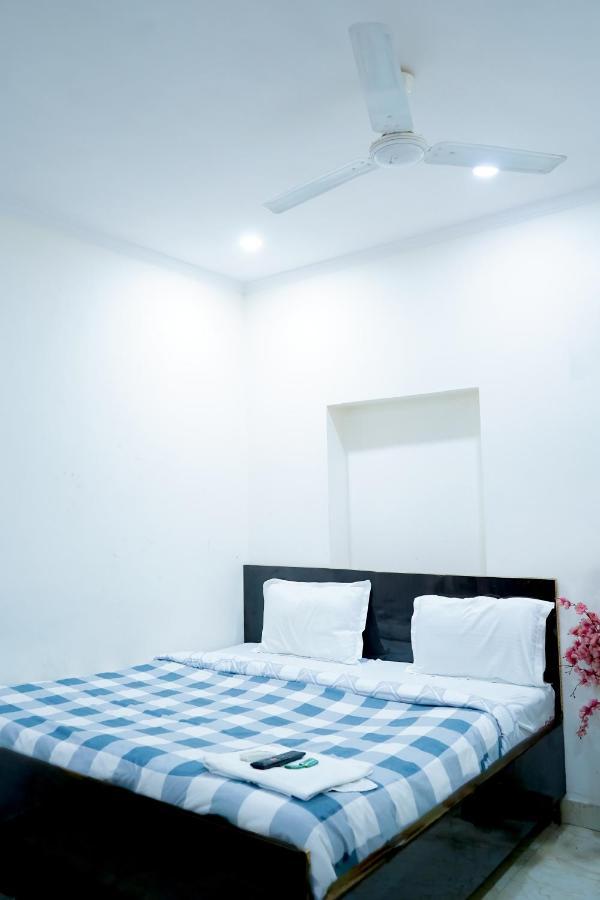 Hotel Tom - Jungpura Chruch Road New Delhi Luaran gambar